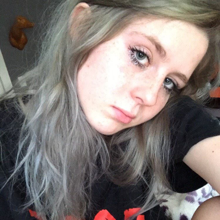Hailey from Bloomington | Woman | 19 years old