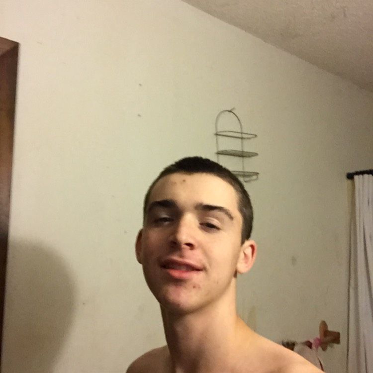 Owen from Forrest City | Man | 21 years old