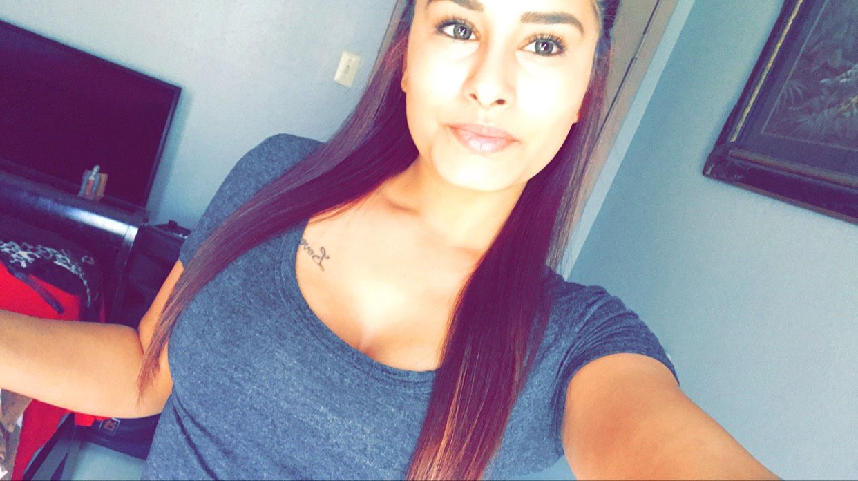 Chloe from Fairfield | Woman | 22 years old