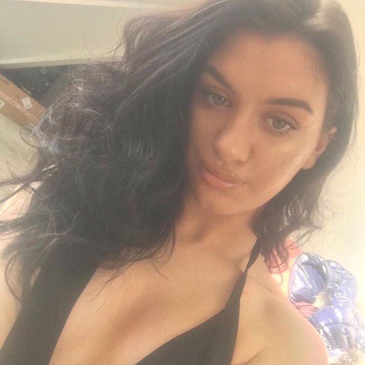 Maya from Cottage Grove | Woman | 19 years old