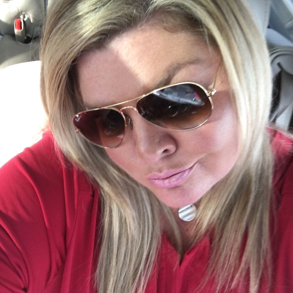 Emma from Gainesville | Woman | 46 years old