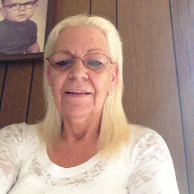 Ella from Ames | Woman | 67 years old