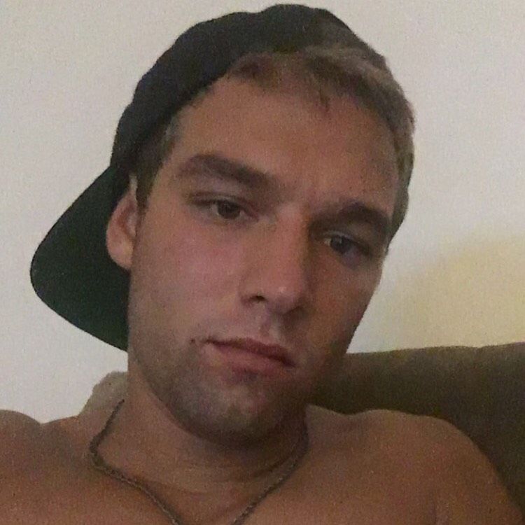 Aiden from Easley | Man | 24 years old