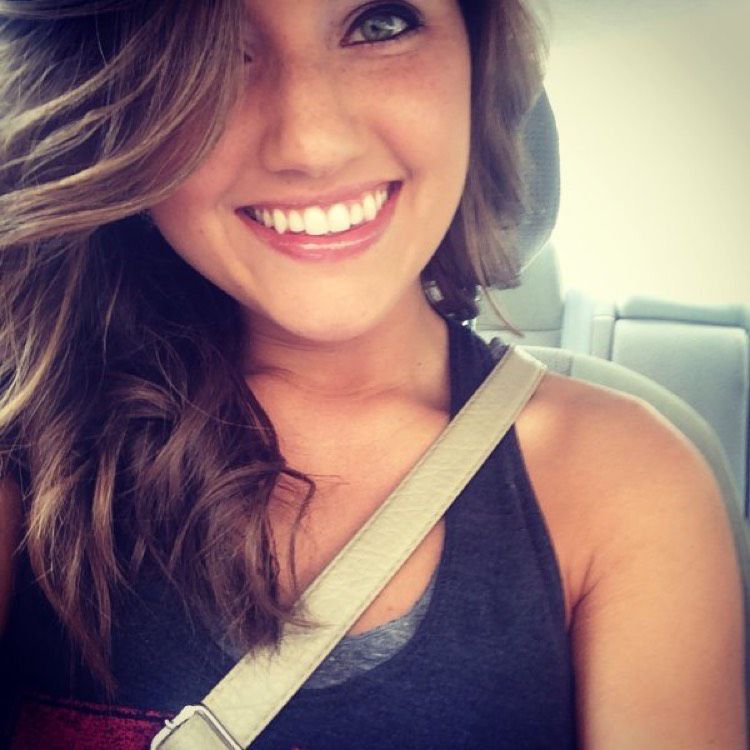 Abigail from Laughlin | Woman | 20 years old