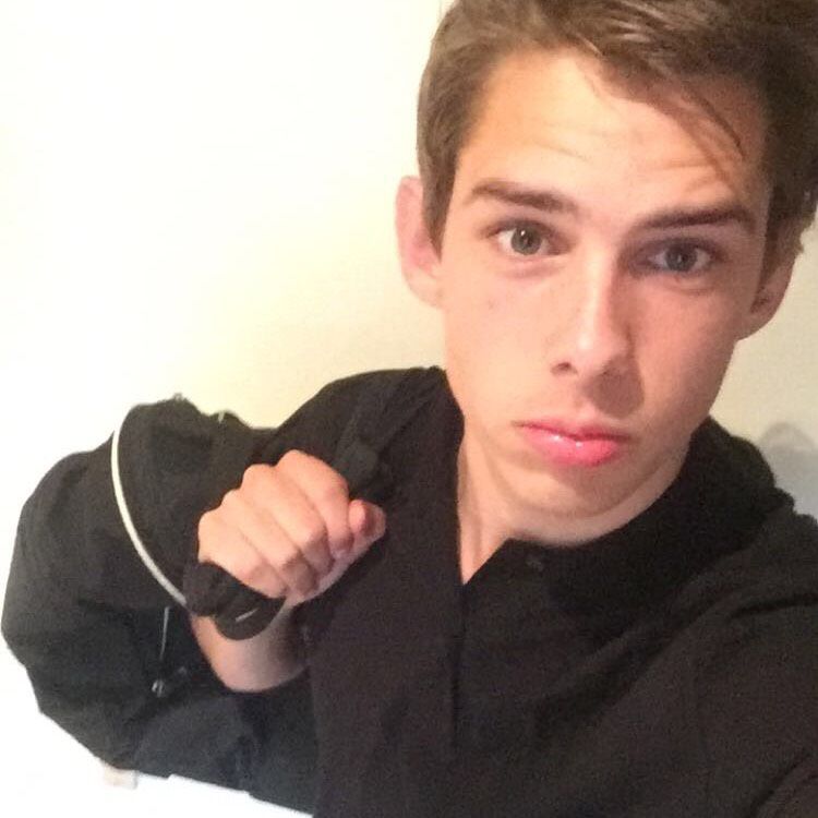 Jacob from Clinton | Man | 21 years old