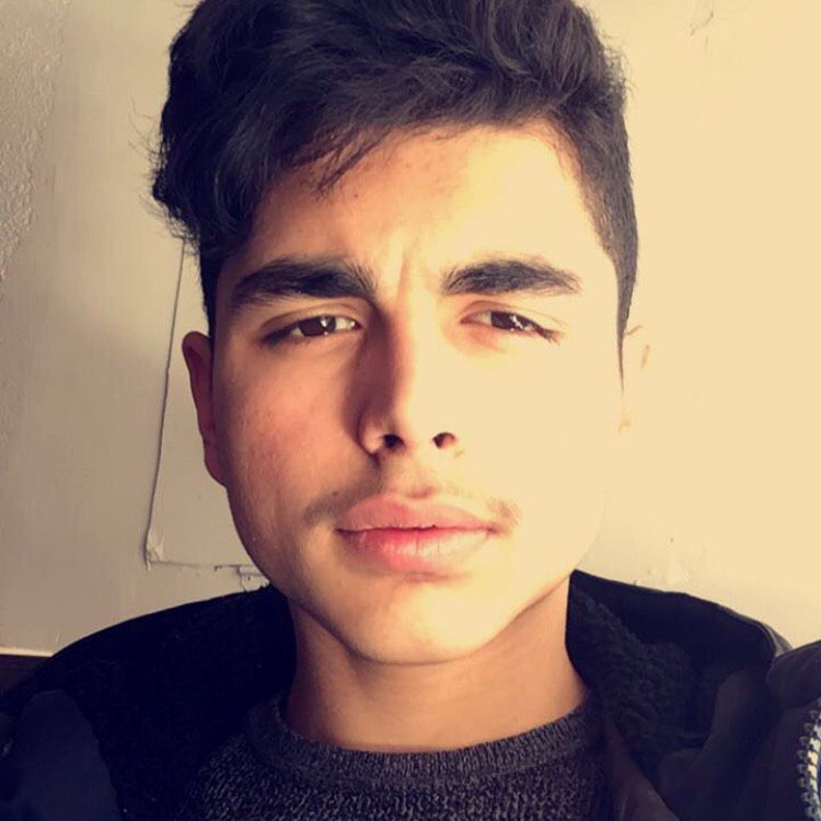 Julian from Marion | Man | 22 years old