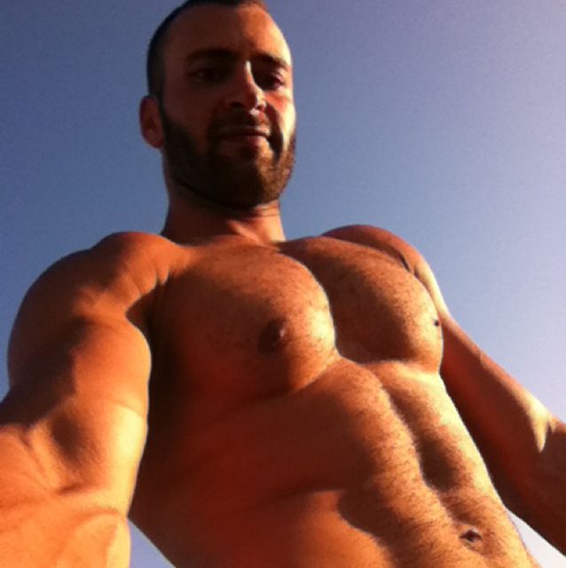 Mateo from Tinton Falls | Man | 31 years old
