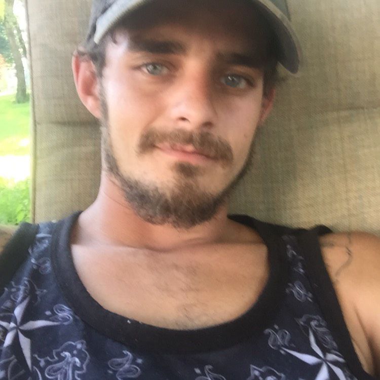James from Bardstown | Man | 28 years old