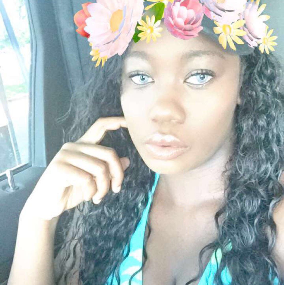 Camilla from Clarksdale | Woman | 19 years old