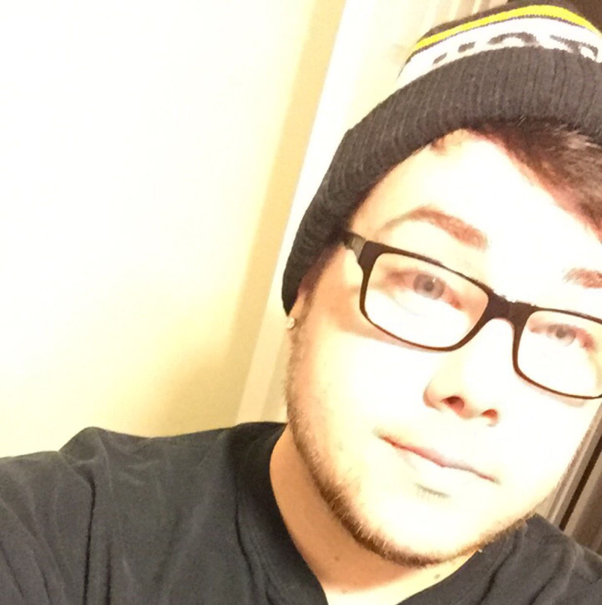 Gabriel from Parkersburg | Man | 23 years old