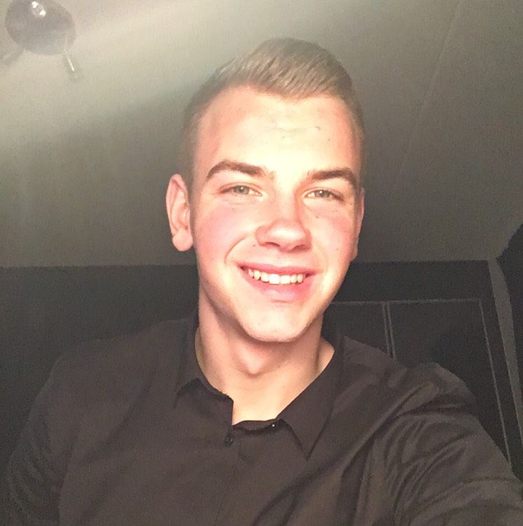 Grayson from Dulles | Man | 21 years old
