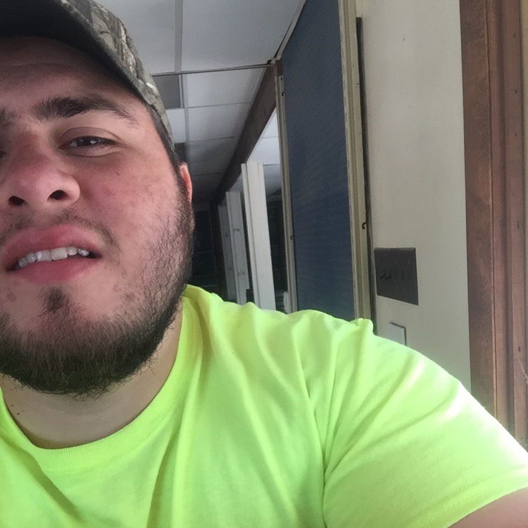Connor from Gladewater | Man | 24 years old