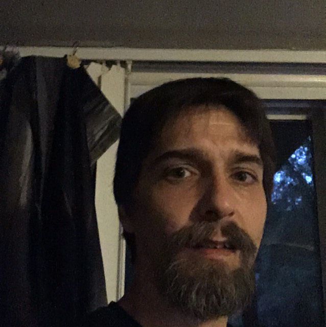 Elijah from Shively | Man | 42 years old