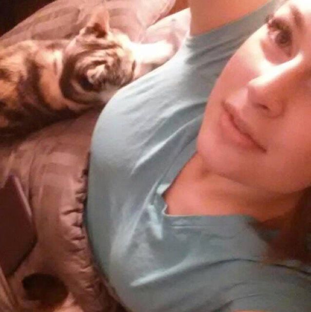 Emily from Beech Grove | Woman | 34 years old