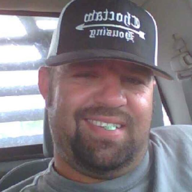 Oliver from Mcpherson | Man | 36 years old