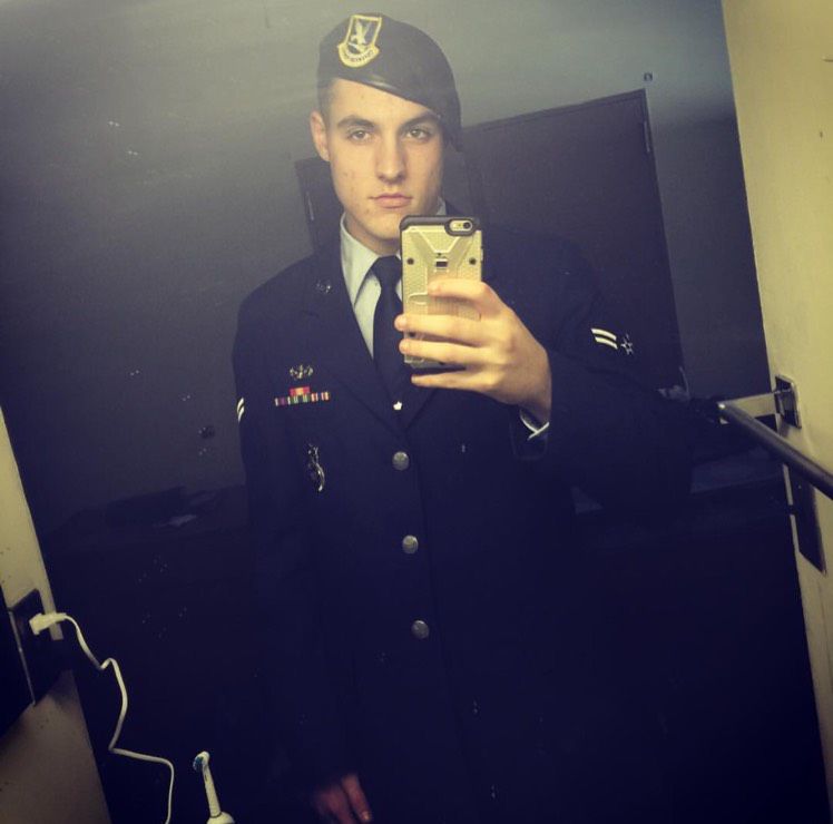 Owen from Forest Grove | Man | 22 years old