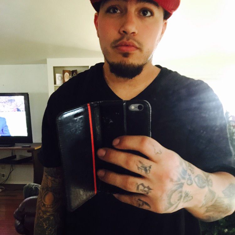 Jayce from Bellwood | Man | 25 years old