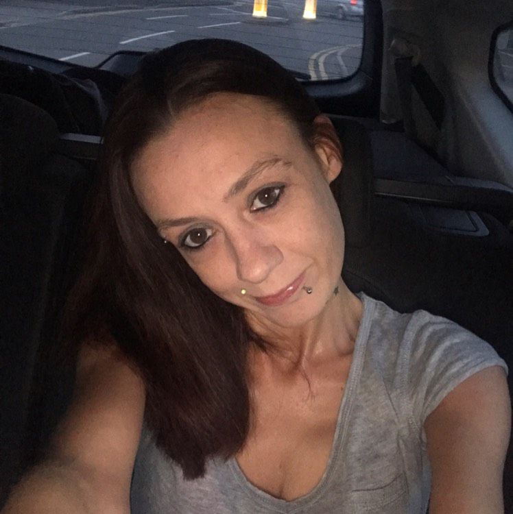 Olivia from Boone | Woman | 34 years old