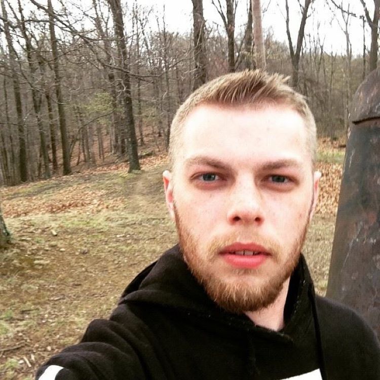 Daniel from Bowling Green | Man | 23 years old
