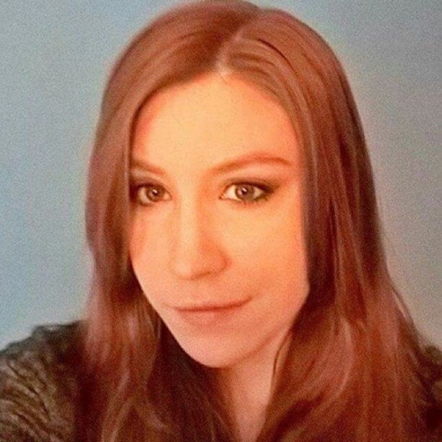 Chloe from Riverside | Woman | 30 years old