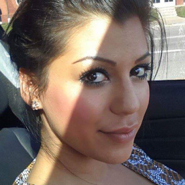 Arianna from Dearborn Heights | Woman | 37 years old