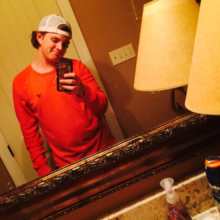 Oliver from Springdale | Man | 21 years old