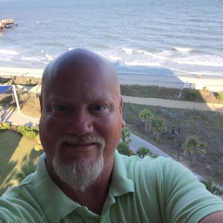 Connor from Celina | Man | 52 years old