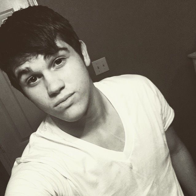 Elijah from Bossier City | Man | 21 years old