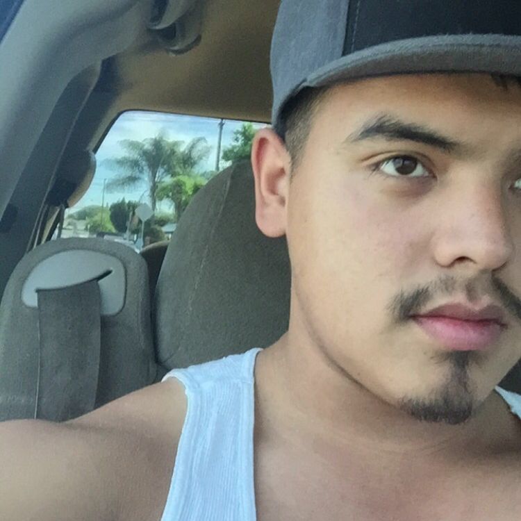 Benjamin from South Whittier | Man | 23 years old