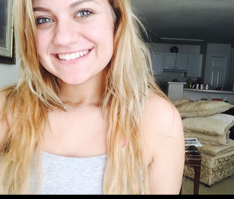 Aria from Ganado | Woman | 19 years old