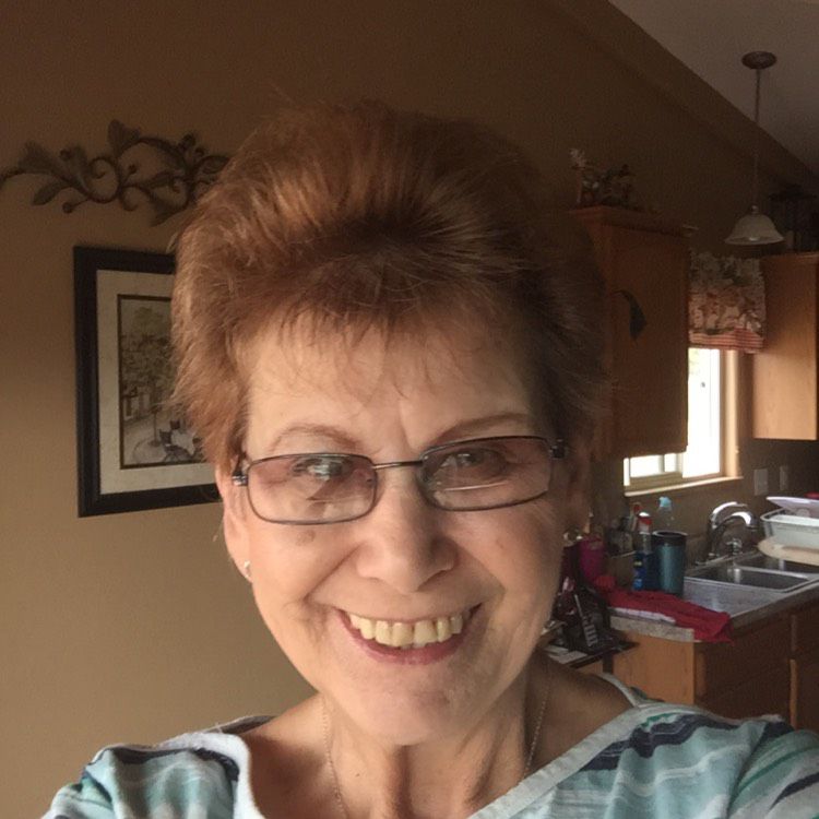 Hannah from Hartville | Woman | 73 years old