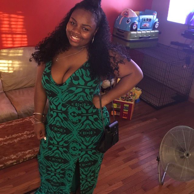 Leah from North Haven | Woman | 27 years old