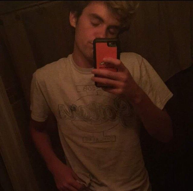 Grayson from Overland Park | Man | 20 years old
