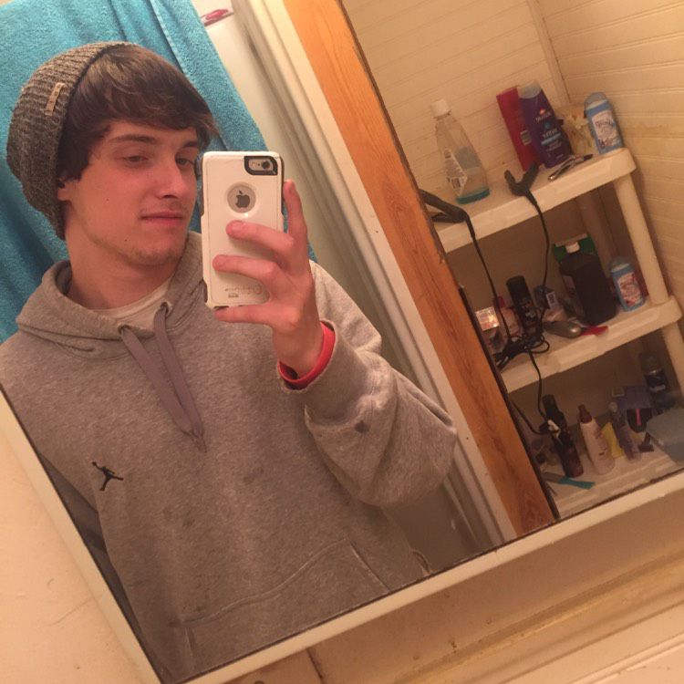 Caleb from Evergreen | Man | 21 years old