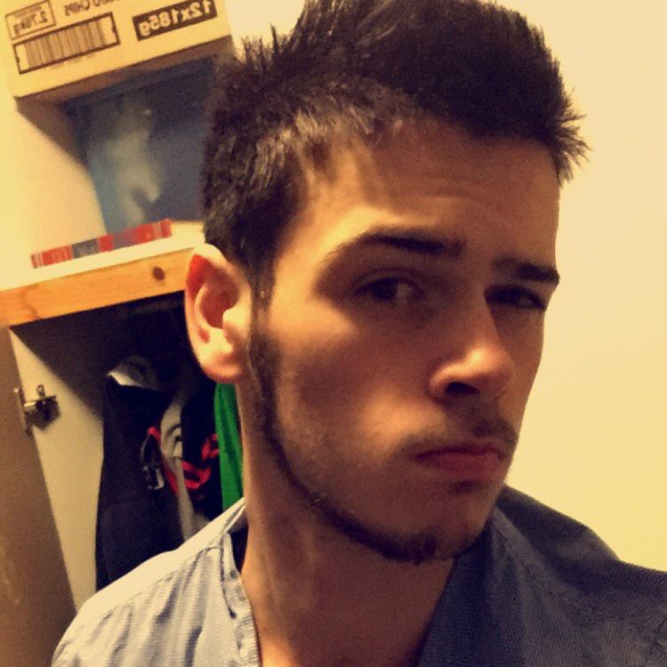 Liam from Urbana | Man | 21 years old