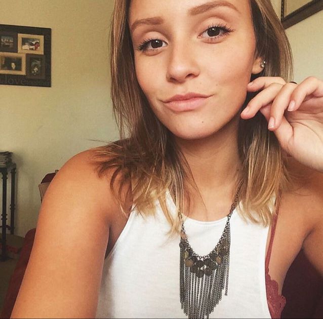 Riley from Winchester | Woman | 21 years old