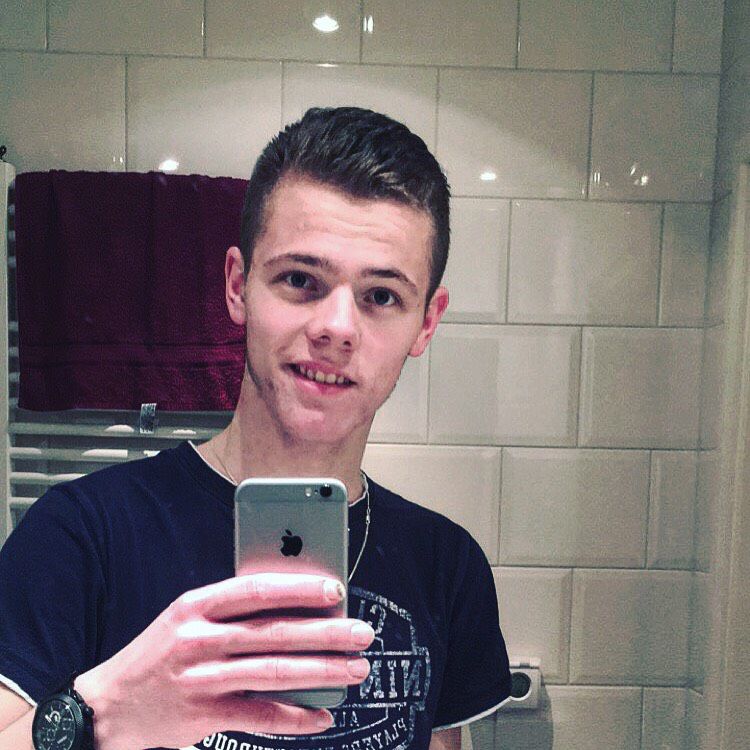 Cameron from New Brunswick | Man | 21 years old