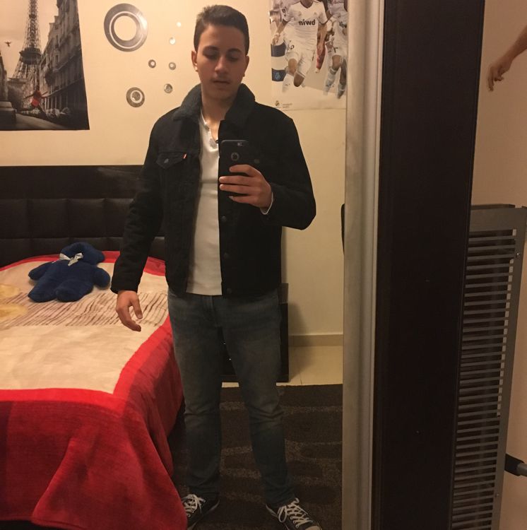 Luke from Jordan | Man | 22 years old