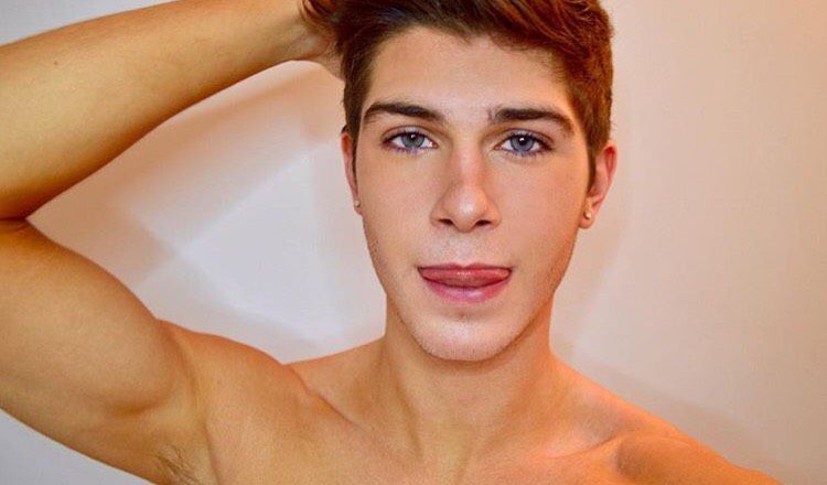 Caleb from Edgewater | Man | 21 years old