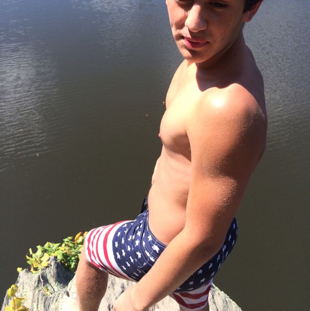 Henry from Jeffersontown | Man | 21 years old