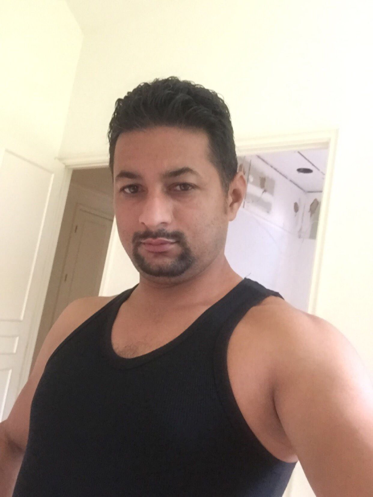 Oliver from New Albany | Man | 35 years old