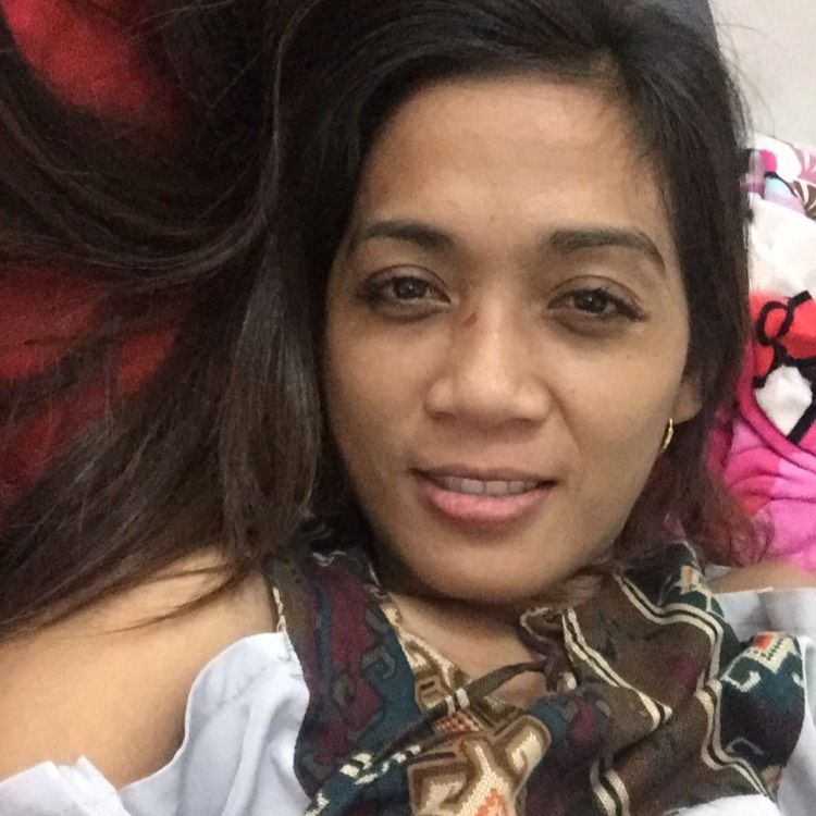Arianna from Pella | Woman | 37 years old