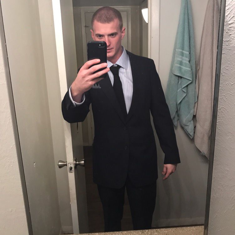 Grayson from Arlington | Man | 27 years old