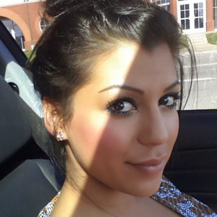 Camilla from Huntersville | Woman | 25 years old