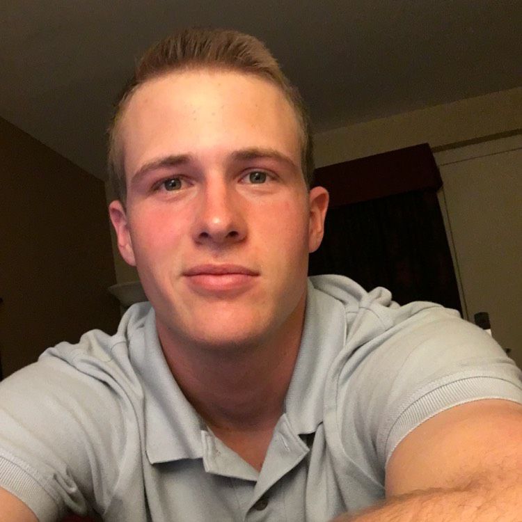 Grayson from Wake Village | Man | 23 years old