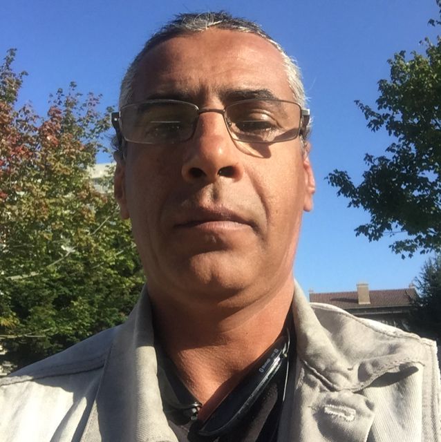 James from Athens | Man | 48 years old