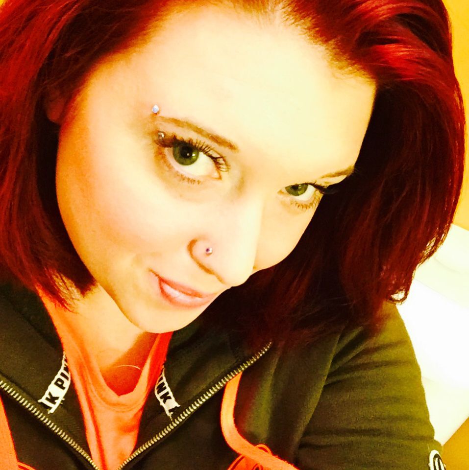 Elizabeth from Crown Point | Woman | 32 years old