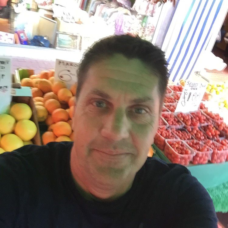 Gabriel from Bowling Green | Man | 42 years old