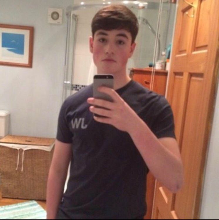 Daniel from Sterling | Man | 19 years old