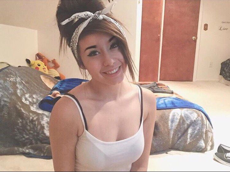 Mila from Storm Lake | Woman | 21 years old
